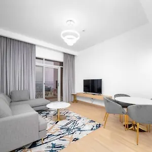  Appartamento 151 Jumeirah Gardens